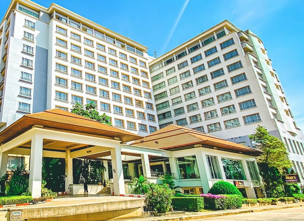K Park Grand Hotel Sha Plus Certified Surat Thani Extérieur photo